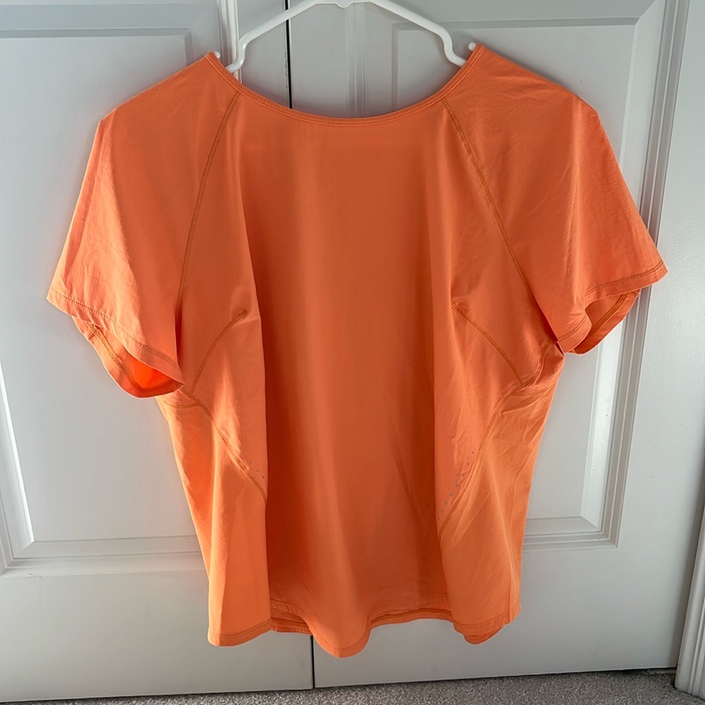 Women’s Lululemon Lightweight Stretch Run Short Sleeve Orange Size 12